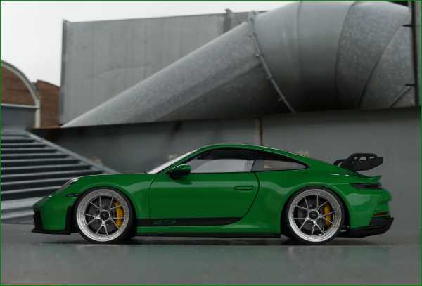 1:18 Porsche 911 992 GT3 2021 Viper Green ONE 300ST Edition + OVP